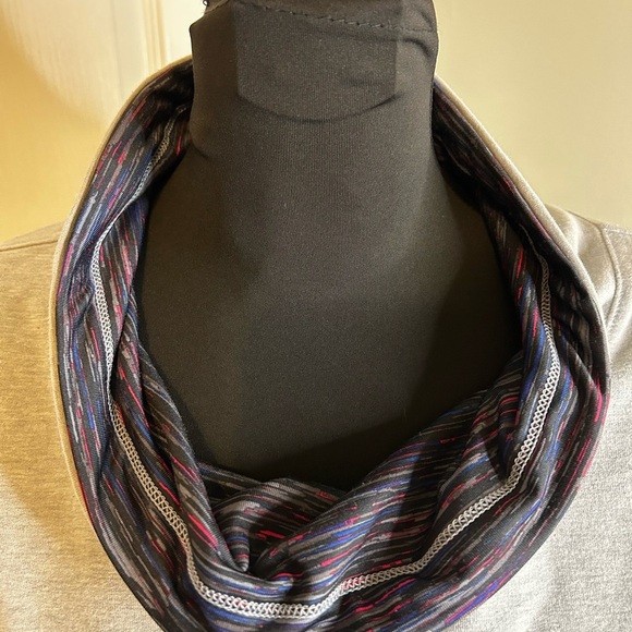 Gray Cowl Neck Pullover Sweatshirt with Adjustable Drawstrings - Picture 5 of 9